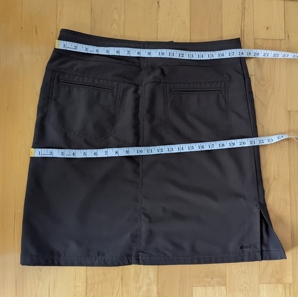 MEC hiking trail gorpcore skirt brown size 12 @P - Picture 12 of 13